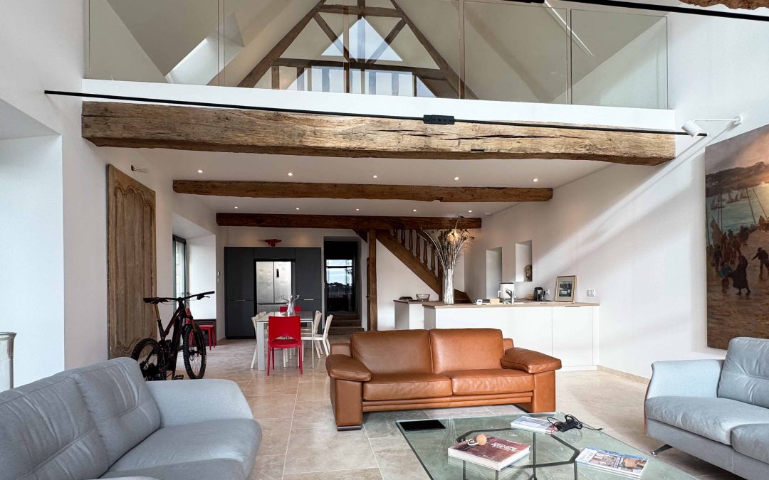 Garde-corps en verre mezzanine.