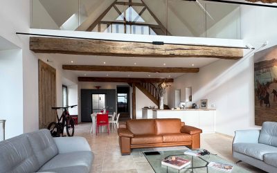 Garde-corps en verre mezzanine.